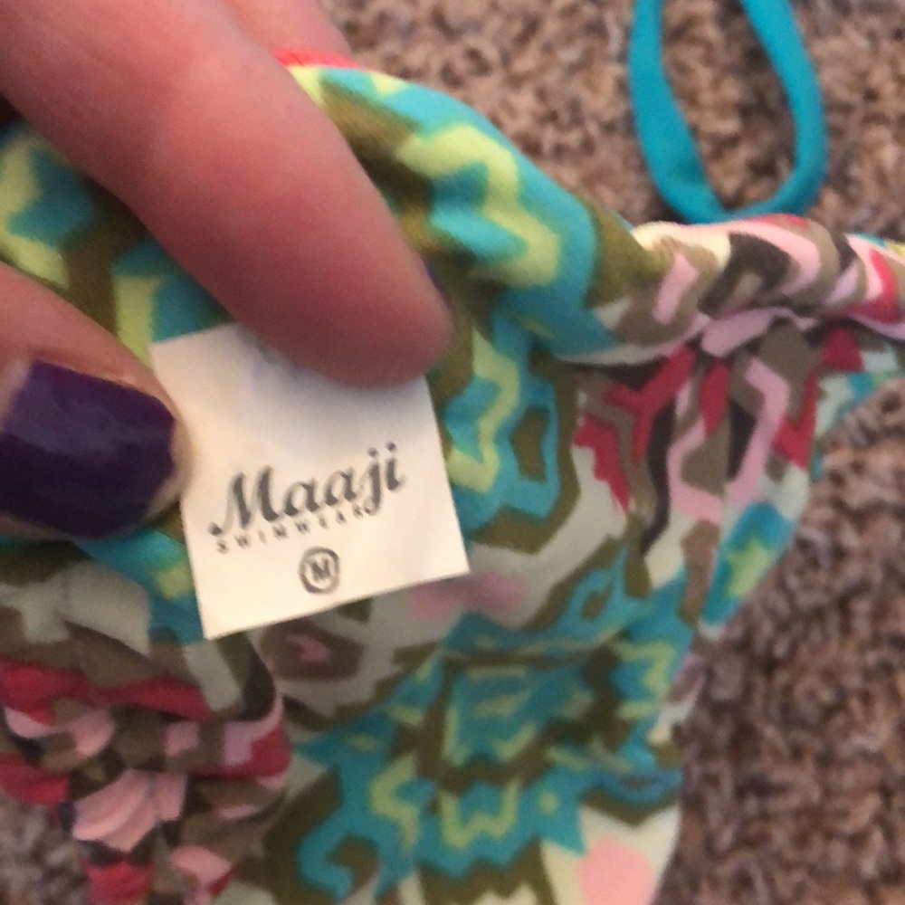 Maaji Reversible Bikini Top, Size M. - Picture 7 of 7